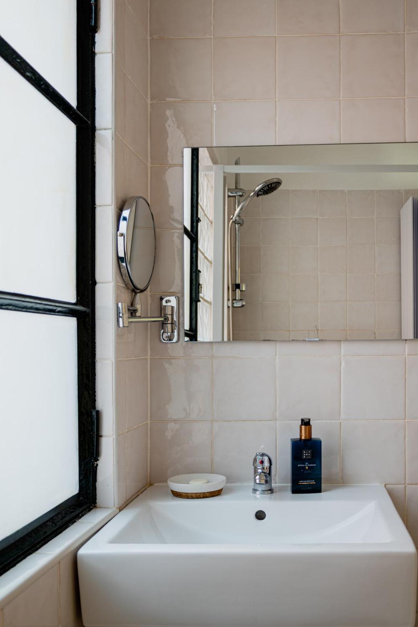 Angels Homes-N27, 3ºfloor - Bairro Tipico, Centro Lisboa Екстериор снимка